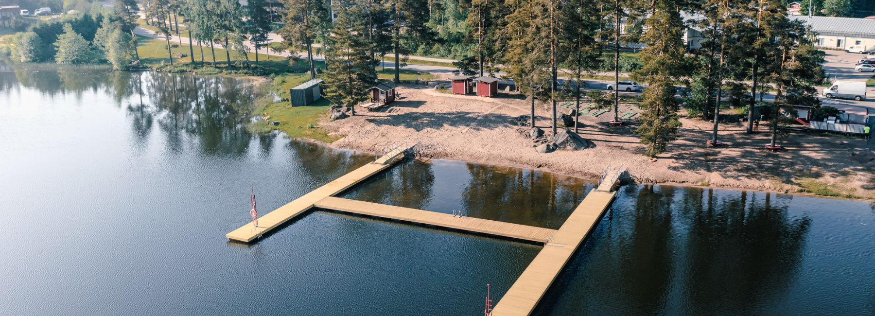 Huutjärven uimaranta. Carl Svanfält / Pyhtään kunta