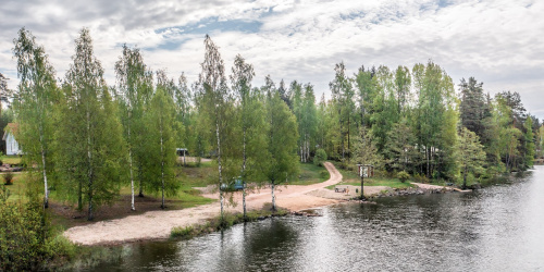 Yläkosken uimaranta. Carl Svanfält / Pyhtään kunta