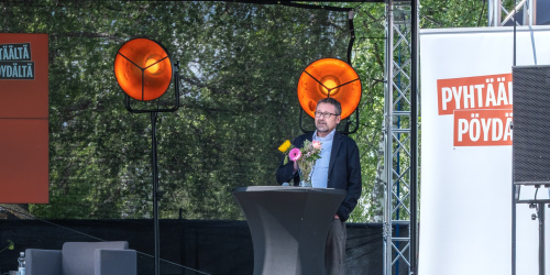 Ulkopoliittisen instituutin Hiski Haukkala avasi keynote-puheessaan myös omia Pyhtää-kytköksiään.