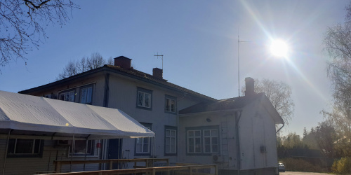 Pyhtään Kulttuuritalon sisäpiha