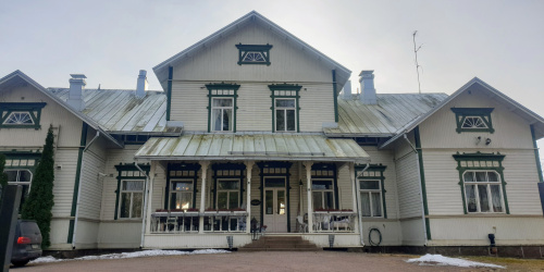 Stockforsin Patruunantalo voisi toimia Pyhtään tiedeinstituutin päärakennuksena.